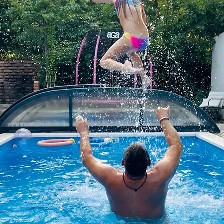 Pool & Chill Balaton Apartament