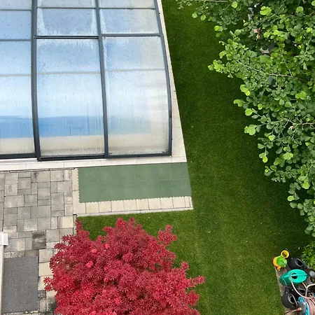 Pool & Chill Balaton アパート *